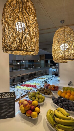 Breakfast, lunch and dinner served  - AQUA Hotel Bertran Park (Lloret de Mar)