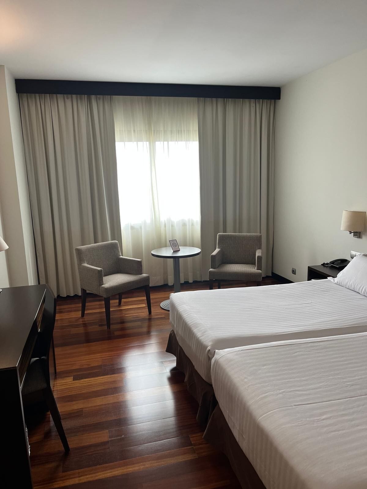 객실 내 금고, 책상, 방음 설비, 무료 WiFi