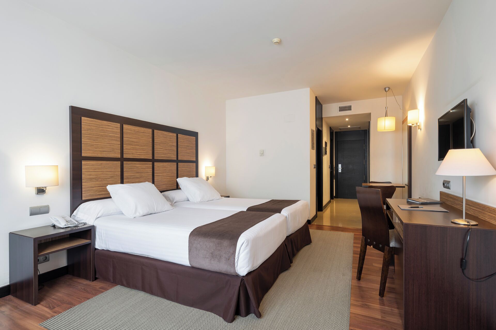 In-room safe, desk, free WiFi, bed sheets