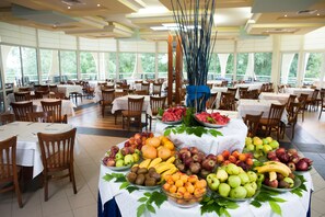 Breakfast area - Laguna Mare Hotel - All Inclusive (Albena)