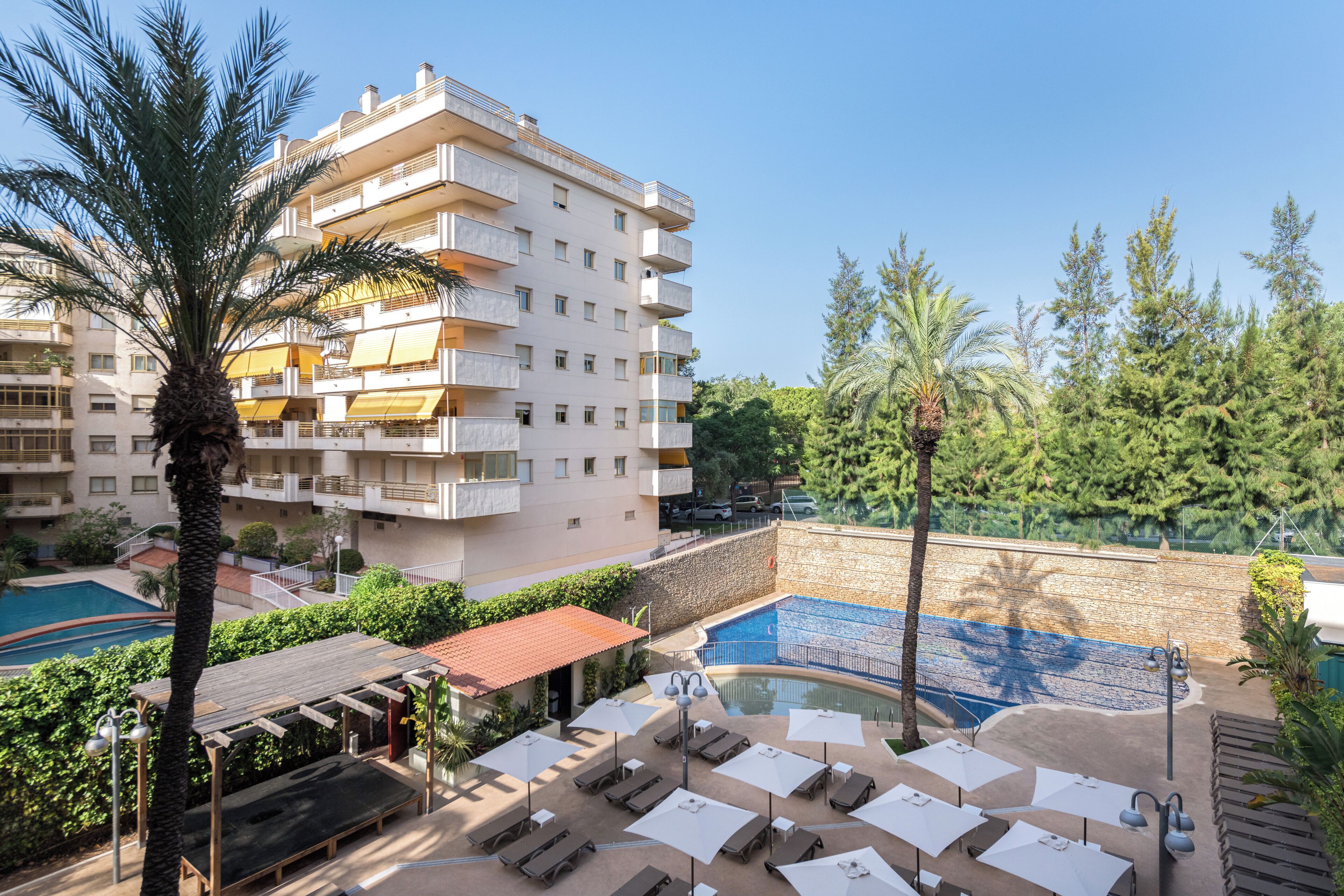 Außenpool, geöffnet von 10:00 Uhr bis 18:00 Uhr, Liegestühle