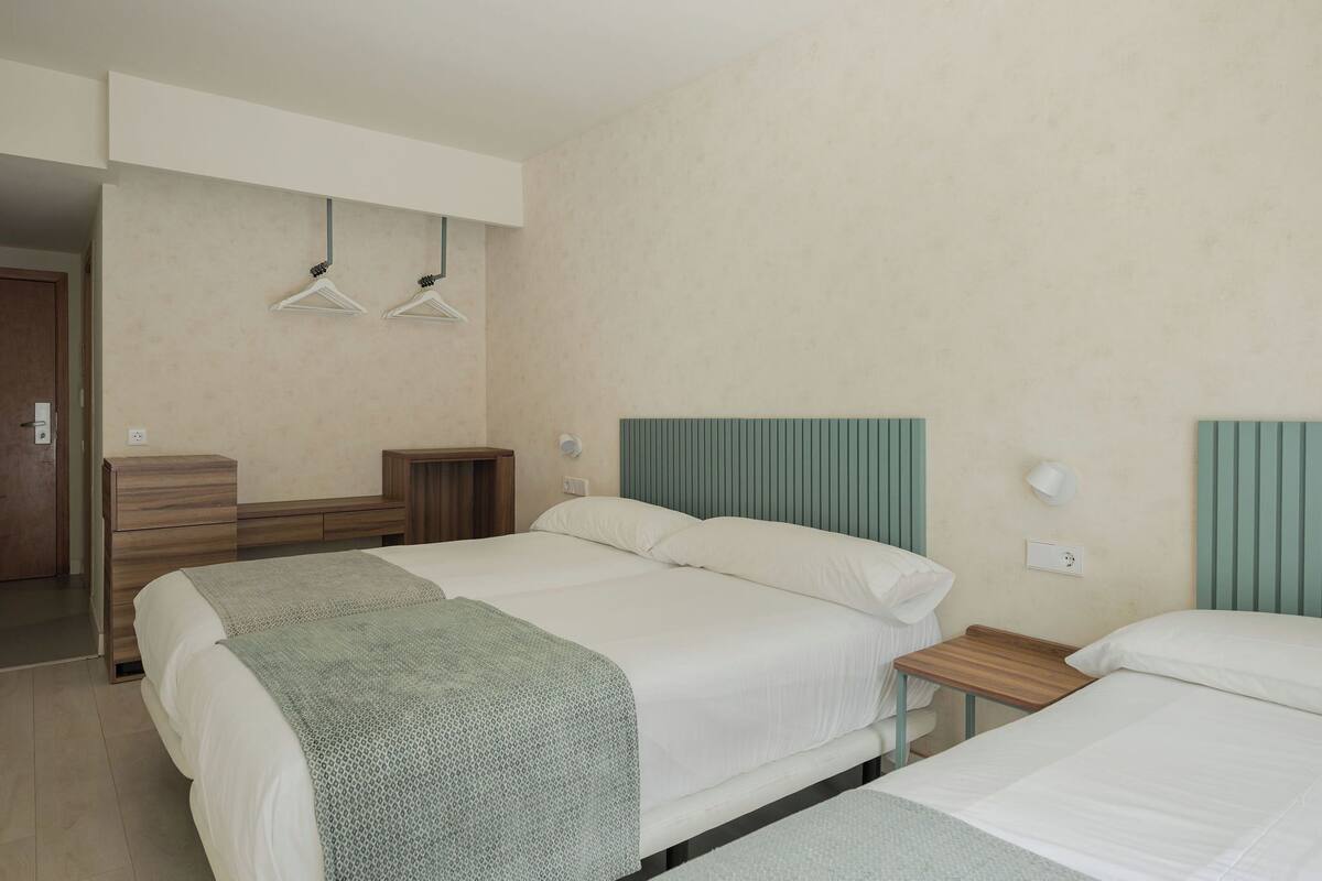 Standard-Dreibettzimmer, 3 Einzelbetten