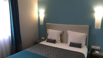 Bureau, rideaux occultants, lits bébé (en supplément), Wi-Fi gratuit