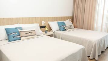 Minibar, in-room safe, desk, free WiFi