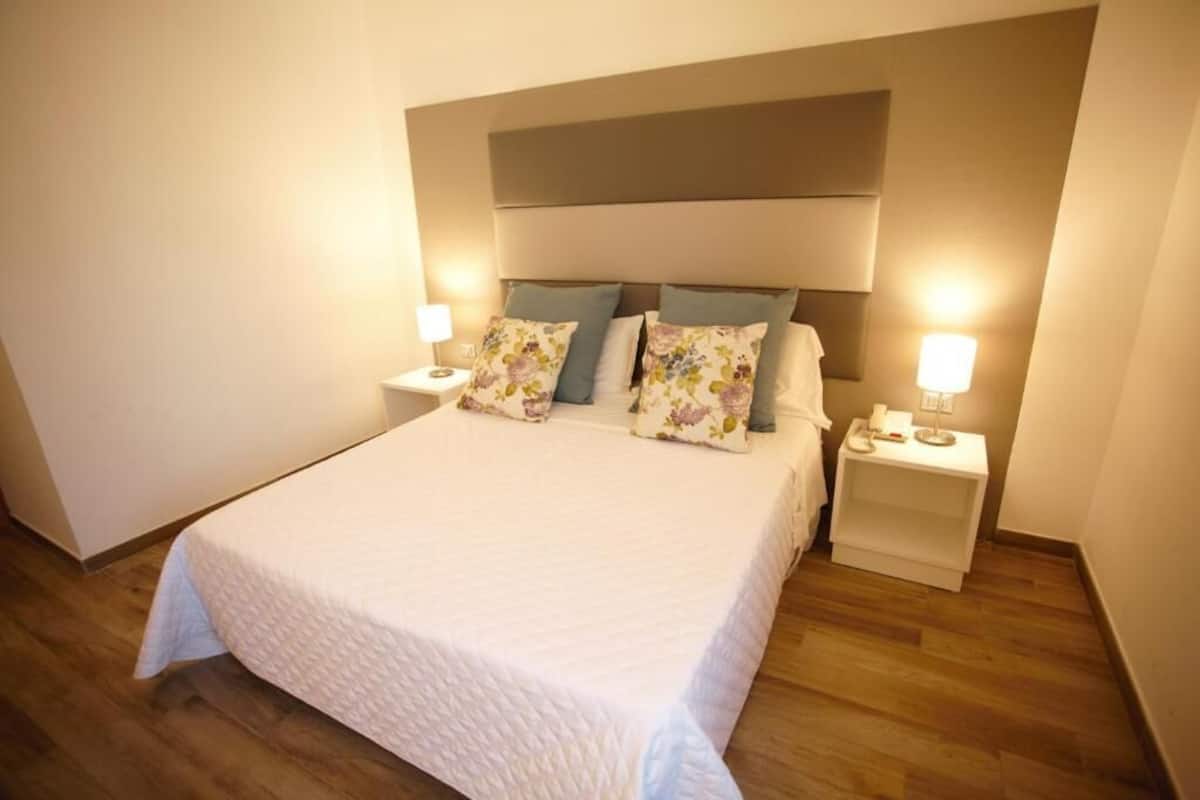 Coffres-forts dans les chambres, bureau