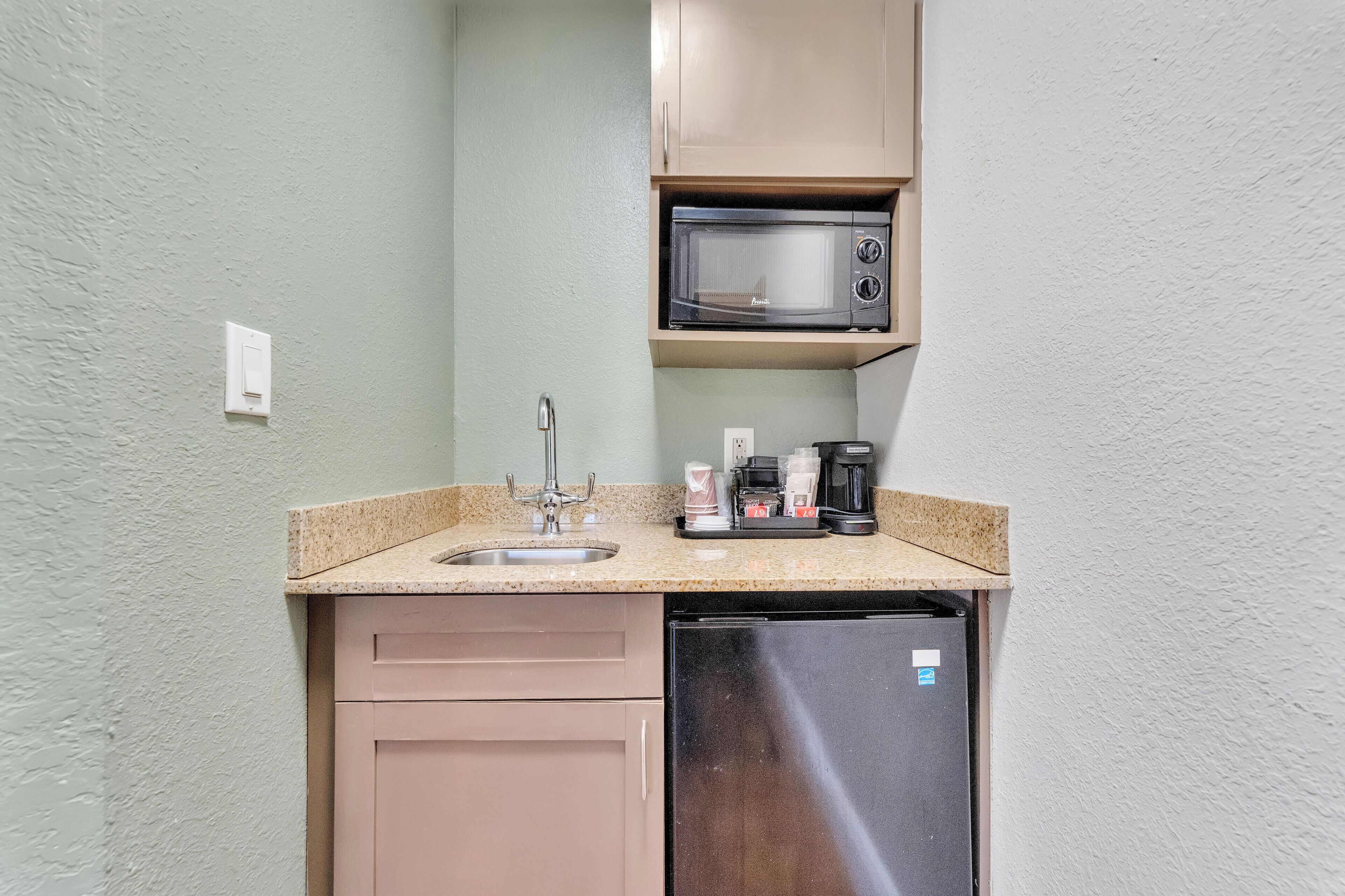 Photo - Rodeway Inn & Suites Fort Lauderdale Airport & Cruise Port