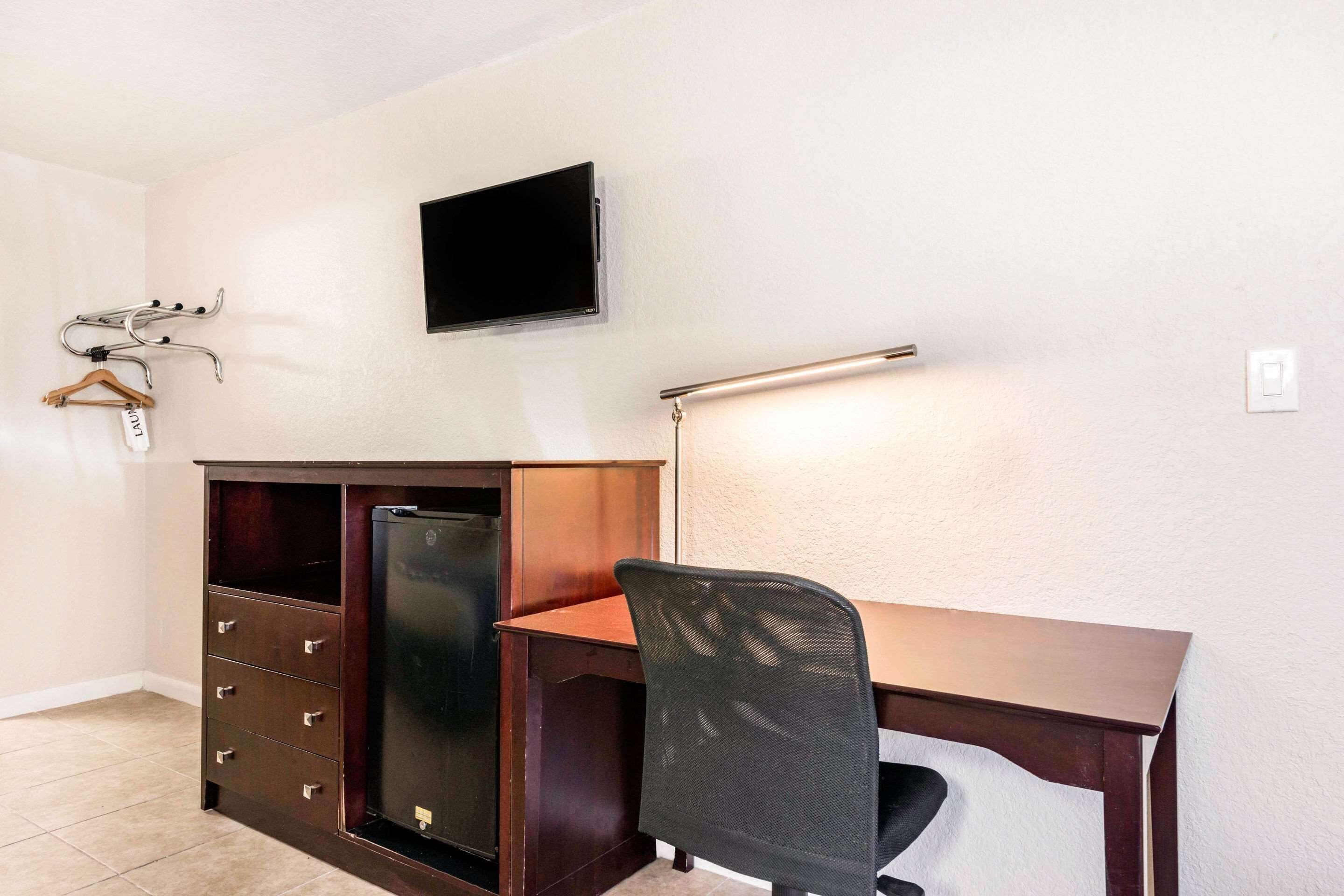 Photo - Rodeway Inn & Suites Fort Lauderdale Airport & Cruise Port