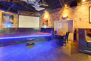 Sports bar - Rodeway Inn & Suites Fort Lauderdale Airport & Cruise Port (Fort Lauderdale)