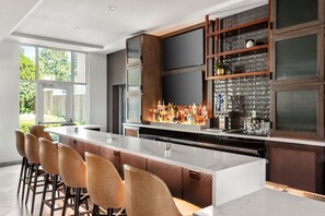 Bar (on property) - Delta Hotels by Marriott Midwest City at the Reed Conference Center (Midwest City)