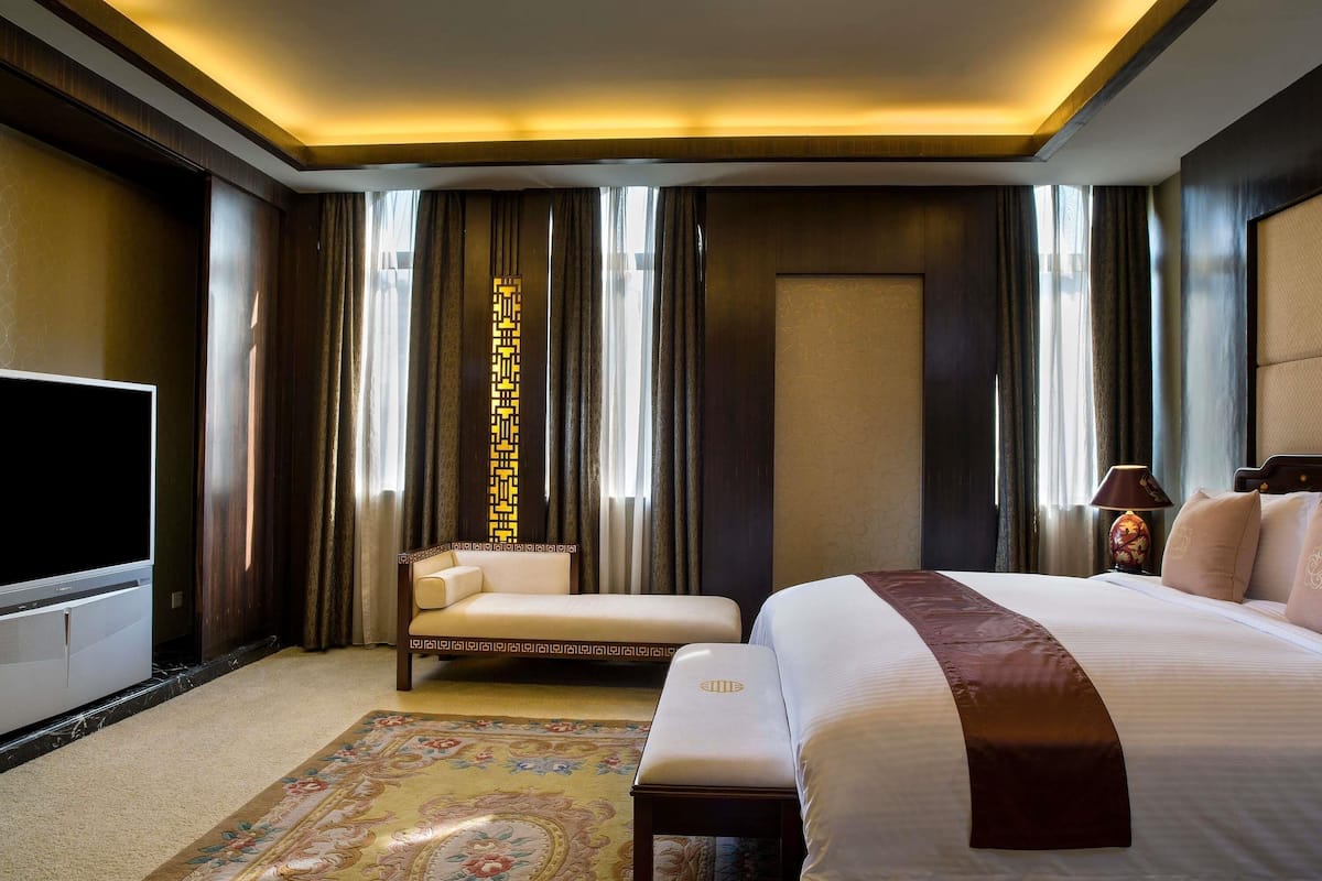 1 bedroom, minibar, in-room safe, desk