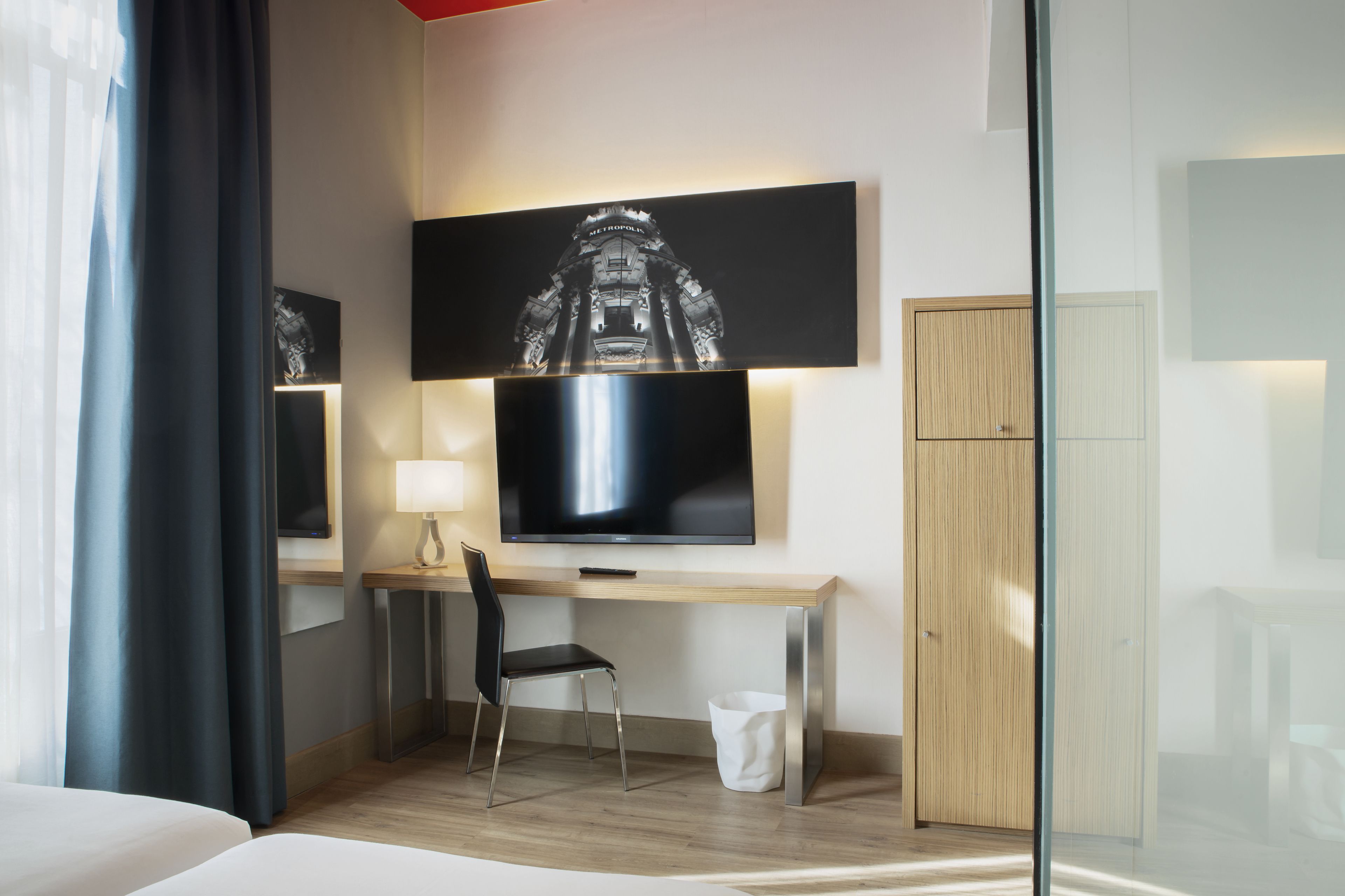 quadruple room, balcony | minibar, in-room safe, desk, soundproofing