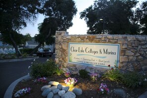 Entrada al alojamiento