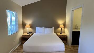 Tabla de planchar con plancha, cunas gratuitas y camas extra