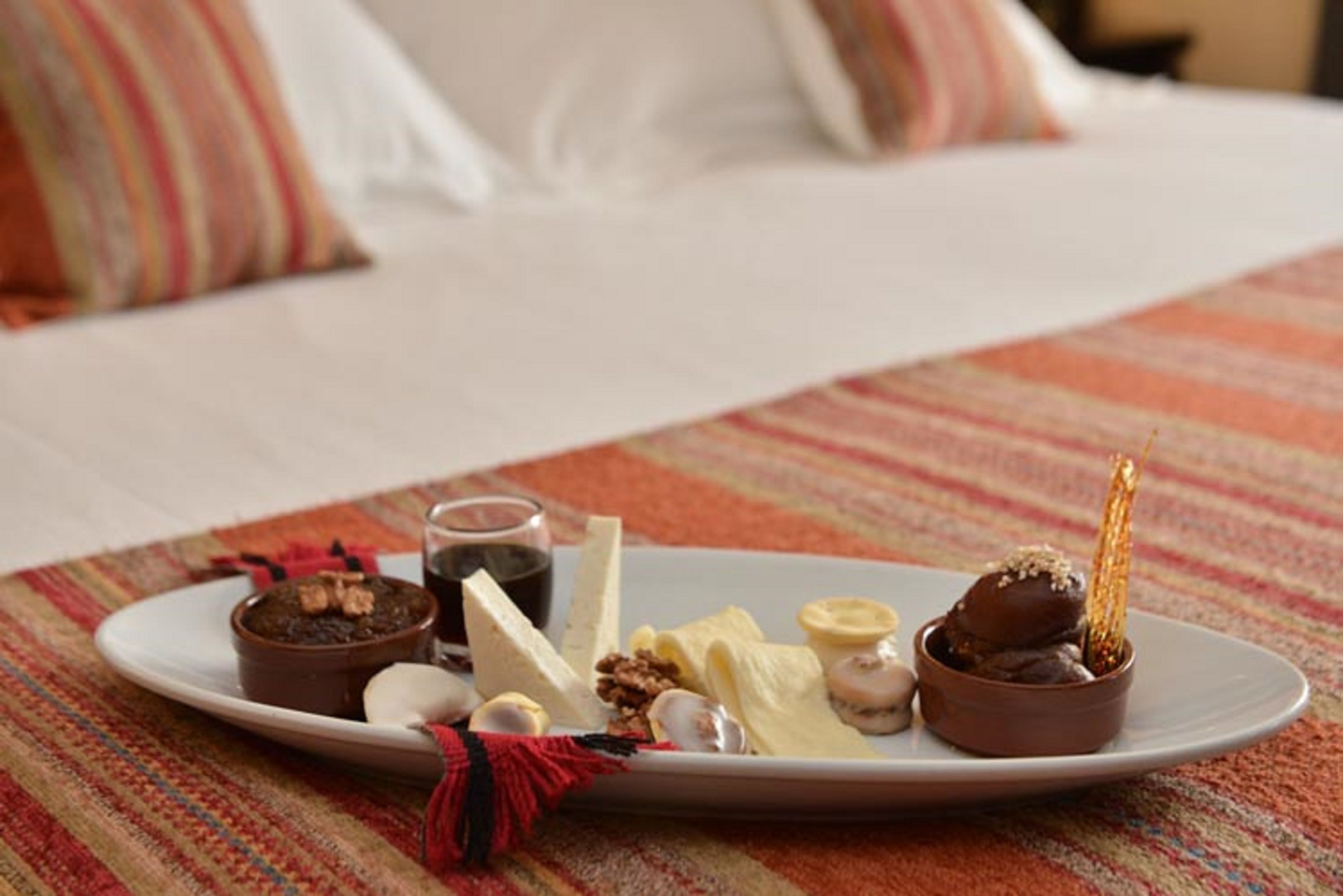 room service – dining