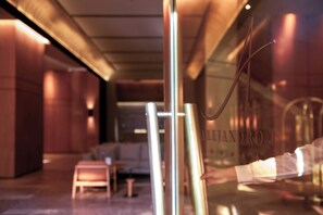 Property entrance - Hotel Alejandro I, Affiliated by Meliá (Salta)