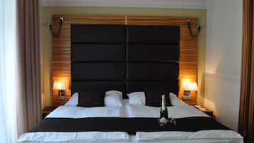 1 bedroom, hypo-allergenic bedding, minibar, in-room safe