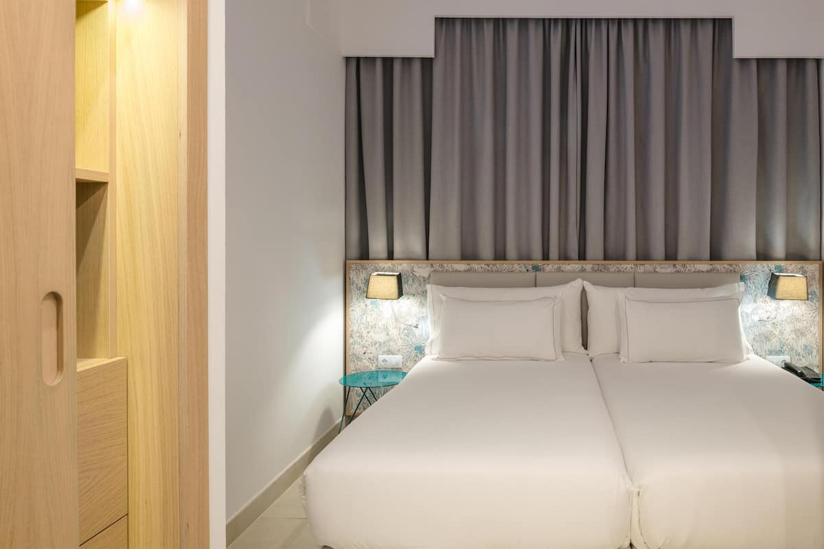 1 bedroom, in-room safe, blackout drapes, free WiFi
