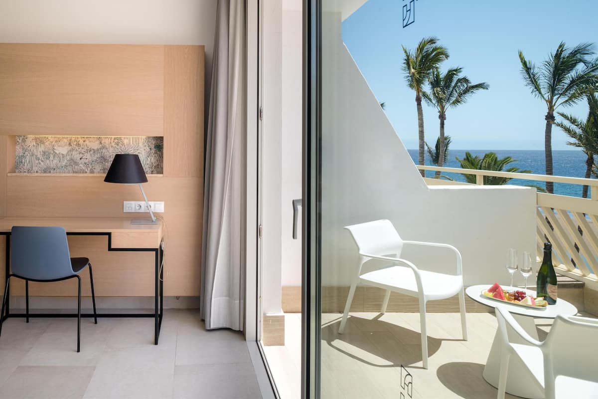 1 bedroom, in-room safe, blackout drapes, free WiFi