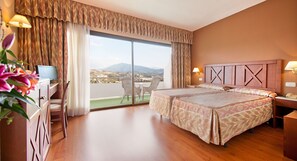 Daunenbettdecken, Minibar, Schreibtisch, kostenloses WLAN