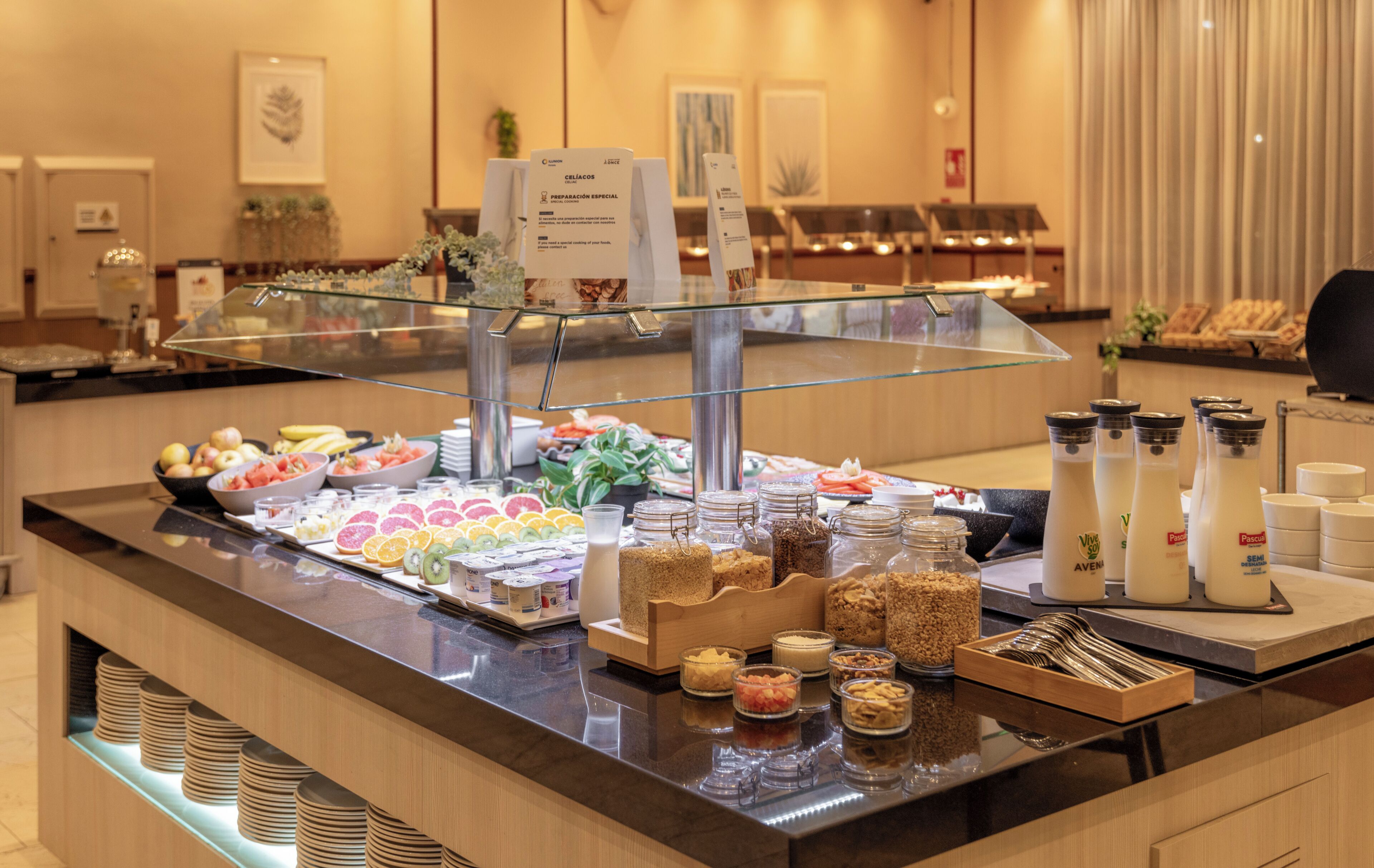 Daily buffet breakfast for a fee