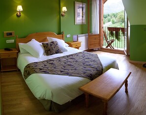 Double or Twin Room | Minibar, in-room safe, free WiFi, bed sheets