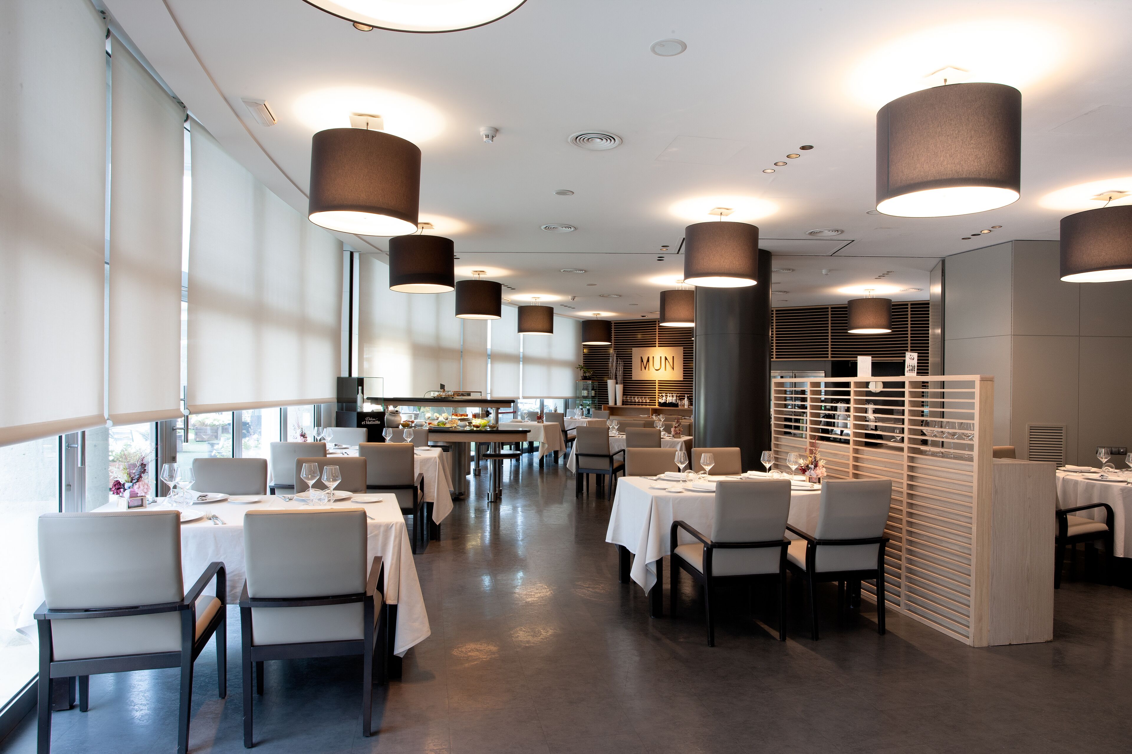 lunch and dinner served