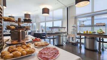 Daily buffet breakfast (EUR 15 per person)