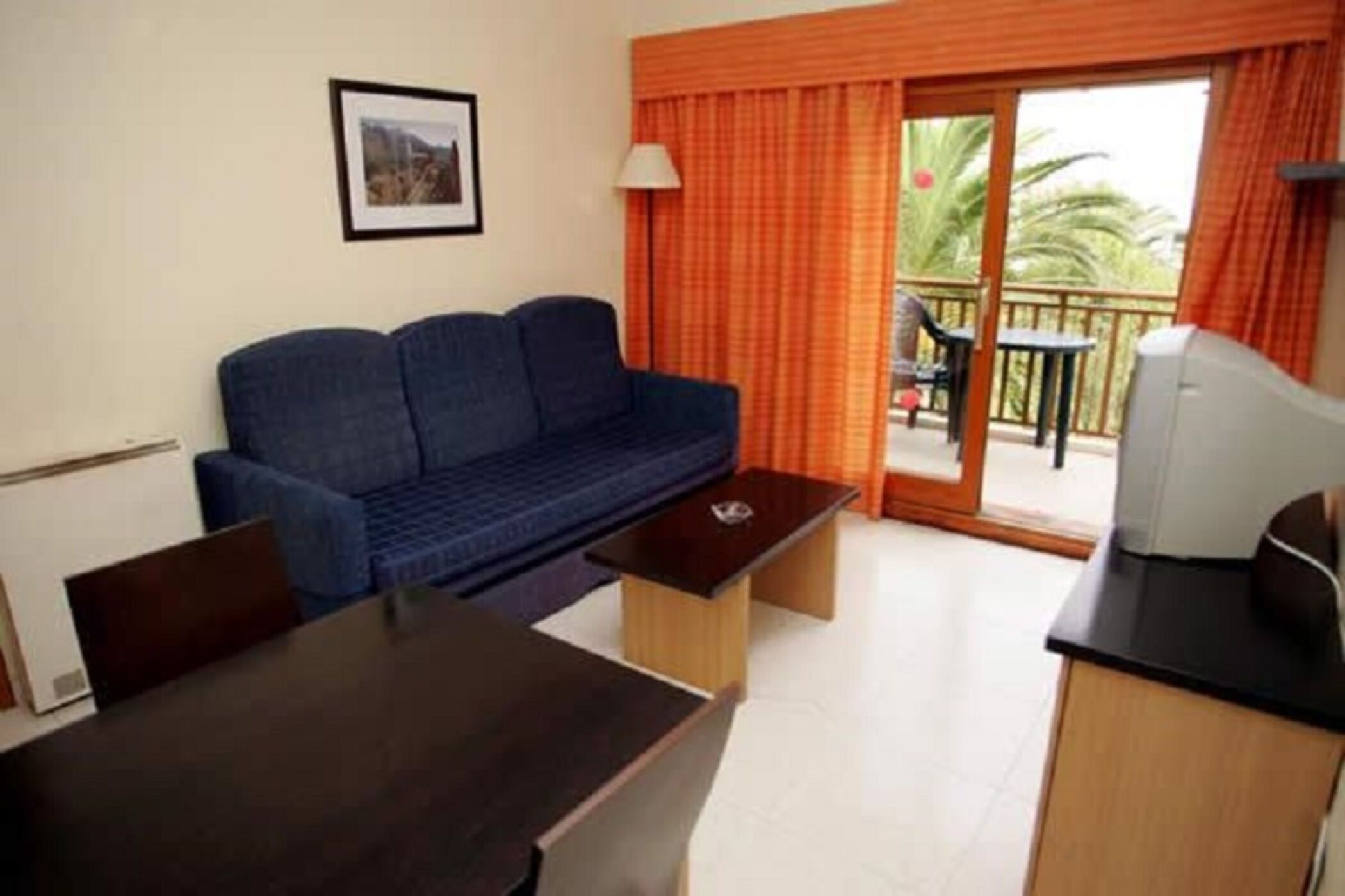 Living area | Flat-screen TV