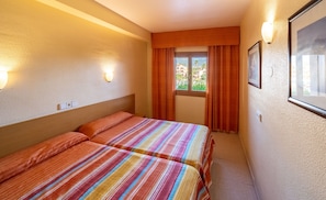 1 bedroom, soundproofing, WiFi, bed sheets