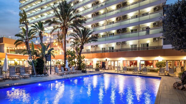 Fasade – kveld/natt