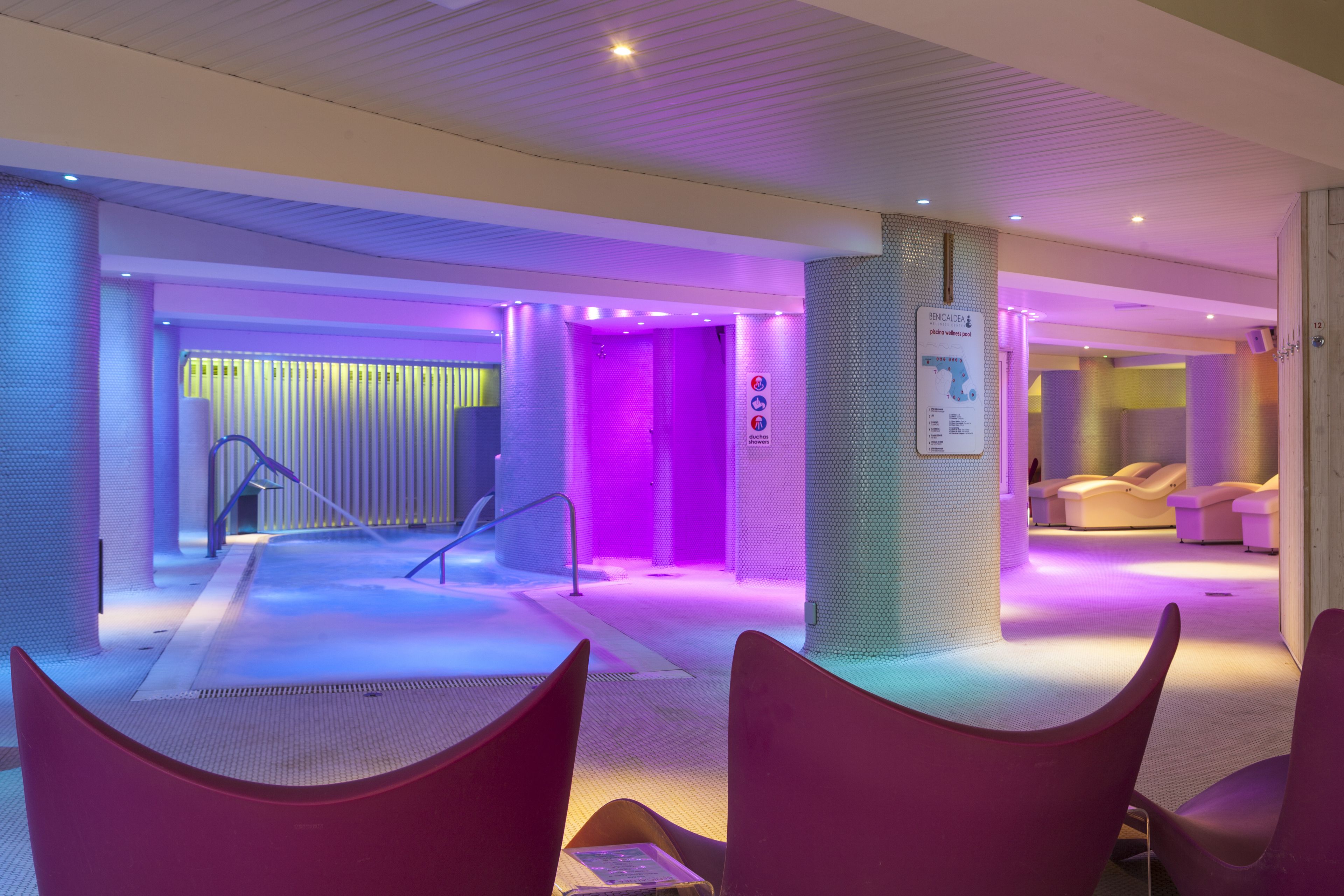 sauna, hot tub, steam room, body treatments, facials, massages