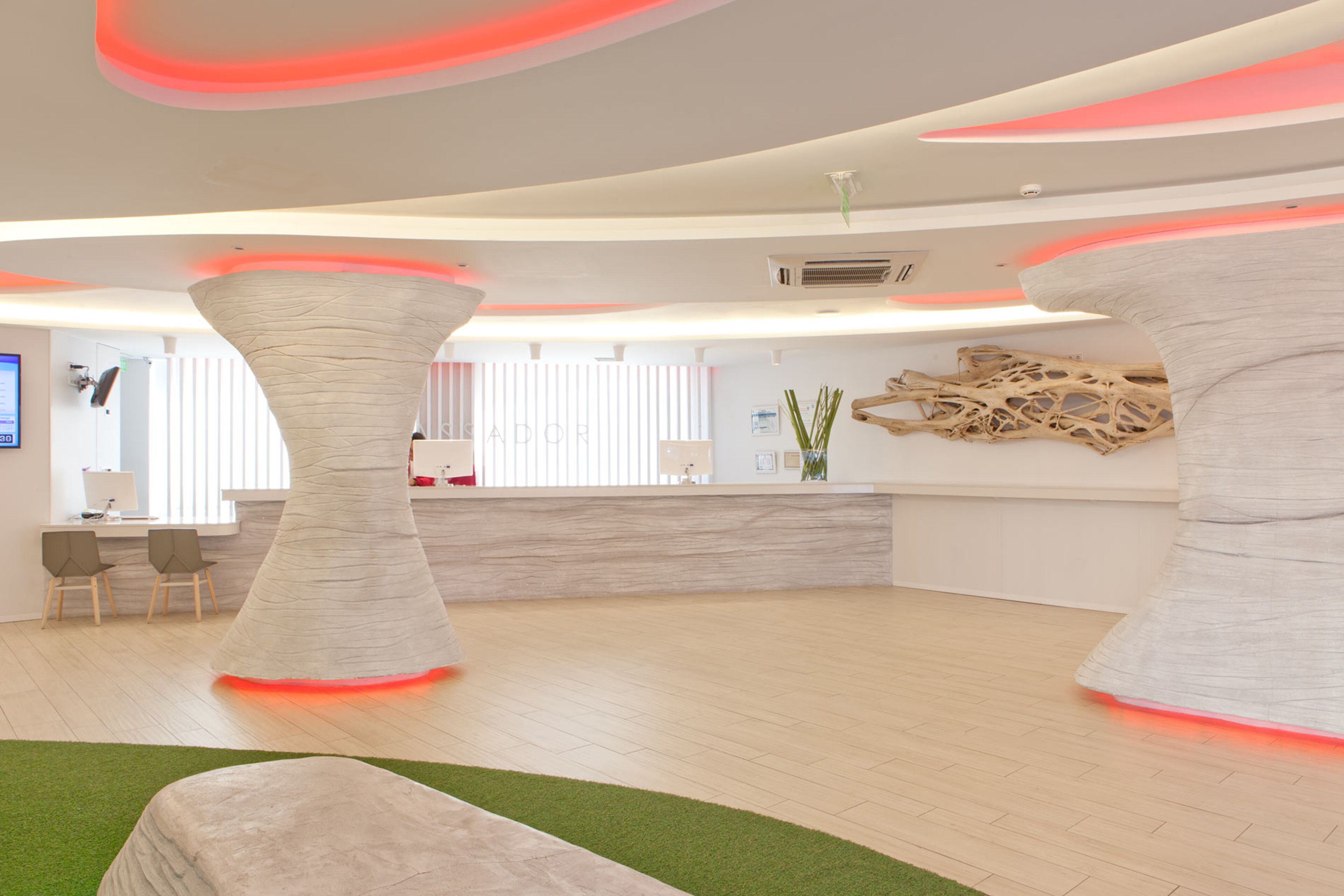 Photo - Ambassador Playa I