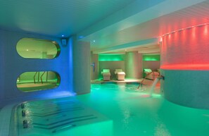 Badstue, boblebad, dampbad, kroppsbehandlinger og ansiktsbehandlinger