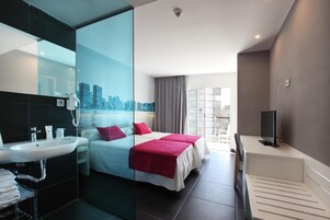 In-room safe, desk, blackout curtains, free WiFi