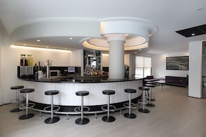 Bar (in der Unterkunft)