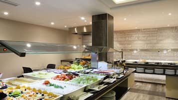 Breakfast, lunch, dinner served; international cuisine
