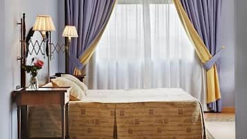 Coffres-forts dans les chambres, décoration personnalisée, bureau