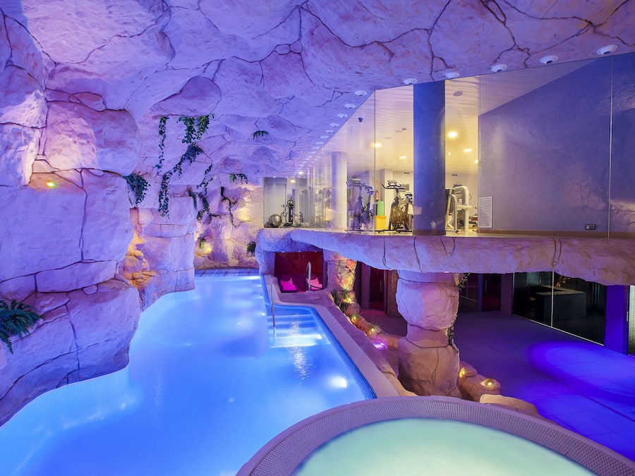 Sauna seca, banheira de hidromassagem, sauna a vapor, banho turco/hammam