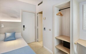 Standard Single Room, Balcony, Partial Sea View | Desk, free WiFi, bed sheets