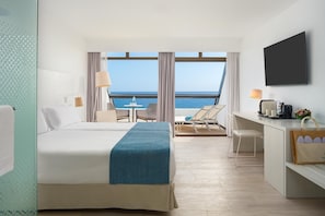 Minibar, in-room safe, desk, blackout drapes - Don Gregory by Dunas, Adults Only (San Bartolomé de Tirajana)