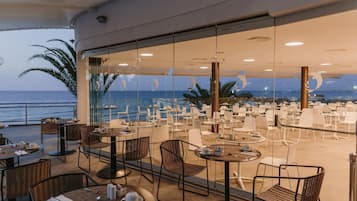 Se sirven desayunos, almuerzos, cenas y cocina internacional