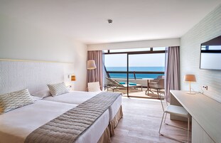 Minibar, in-room safe, desk, blackout curtains