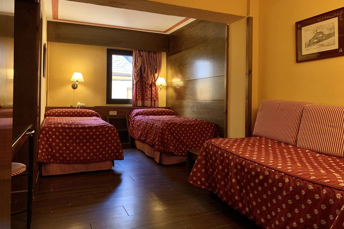 In-room safe, desk, blackout drapes, free WiFi