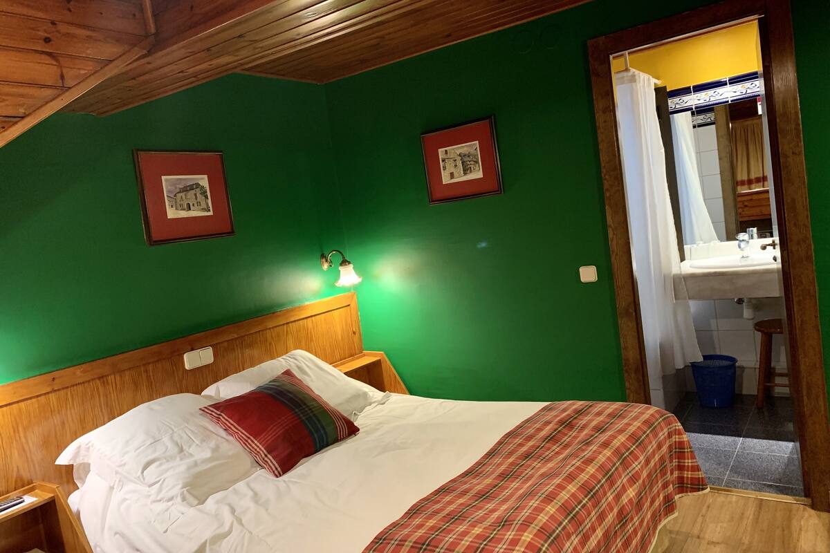 In-room safe, desk, blackout drapes, free WiFi