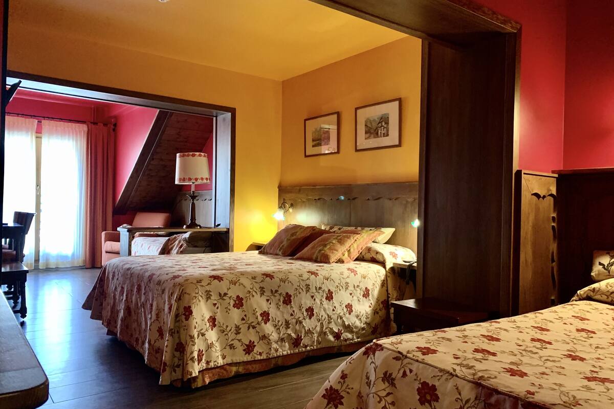 In-room safe, desk, blackout curtains, free WiFi