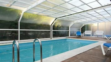 Indoor pool, outdoor pool