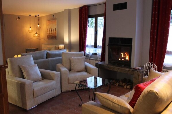 Living area - Hotel Vita Beret (Vielha e Mijaran)