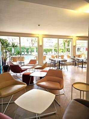 Bar (on property) - Hotel Canada Palace (Calafell)