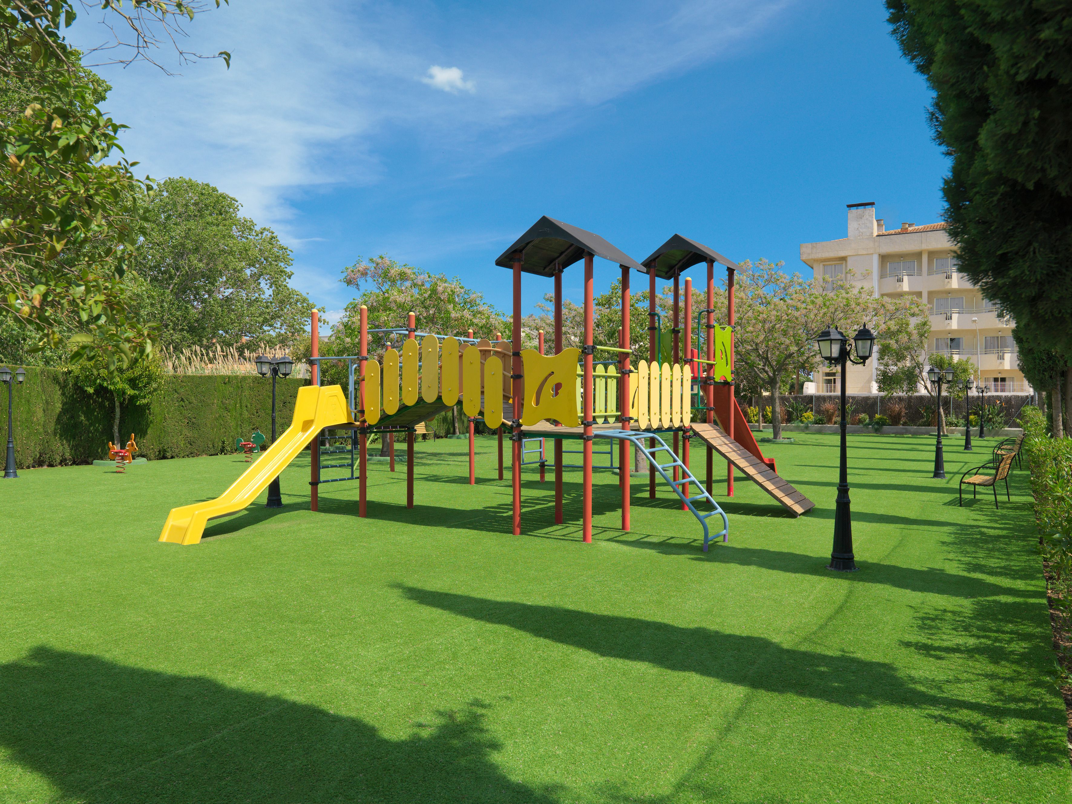 children’s play area – outdoor