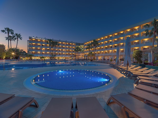 Minibar, in-room safe, desk, free WiFi - H10 Cambrils Playa (Cambrils)